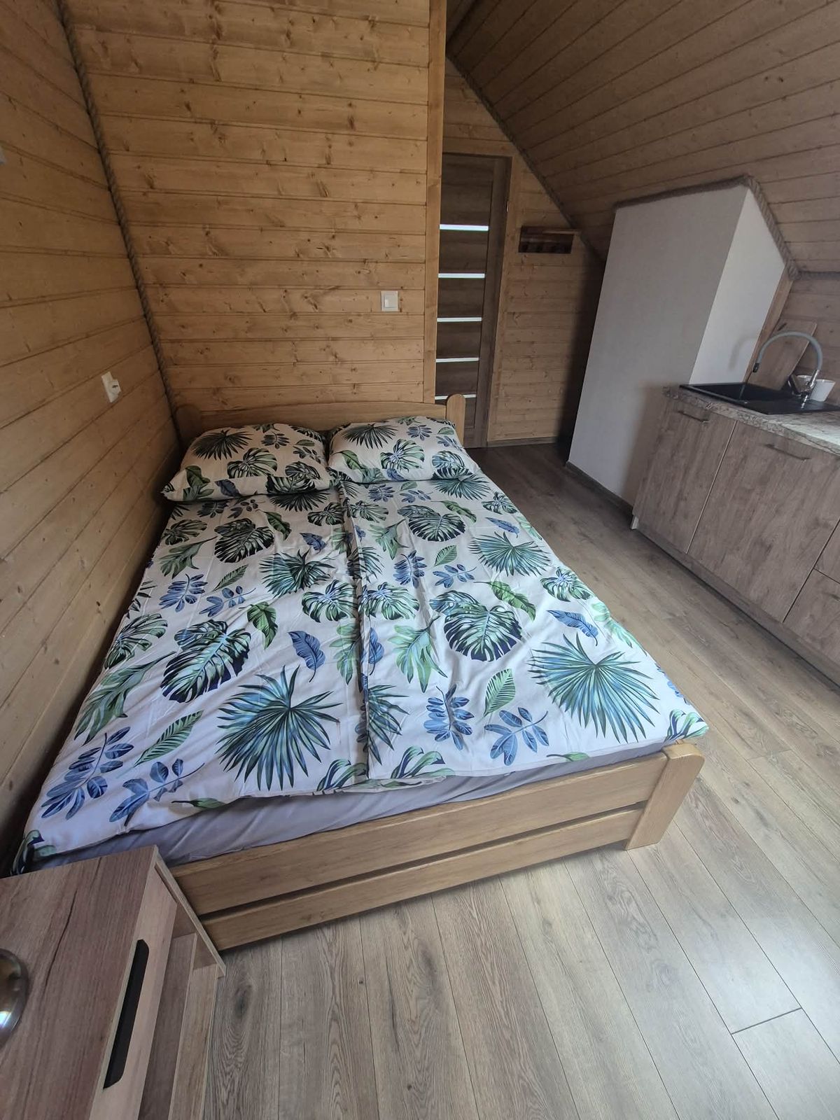 Apartament nr 2 — łóżko